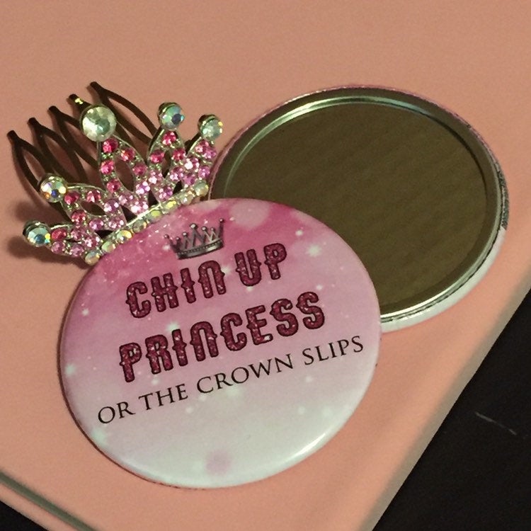 She wasn't  looking for a knight... Button Pocket  Mirror Favors - 10 pieces